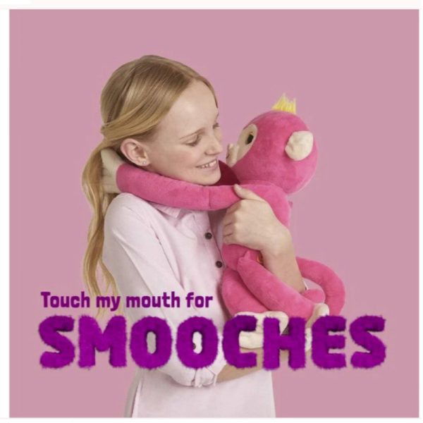 FINGERLINGS HUGS BELLA ADVANCED INTERACTIVE BABY MONKEY - Image 4